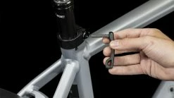 Cube Nuride Hybrid EXC 625 Allroad Polarsilver´n´black -Vélo Électrique Soldes 632802 D 02