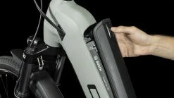 Cube Kathmandu Hybrid ONE 750 Easy Entry Swampgrey´n´black 10 Cube Kathmandu Hybrid ONE 750 Easy Entry Swampgrey´n´black -Vélo Électrique Soldes Kathmandu Hybrid ONE 750 swampgrey n black 631173 E 5