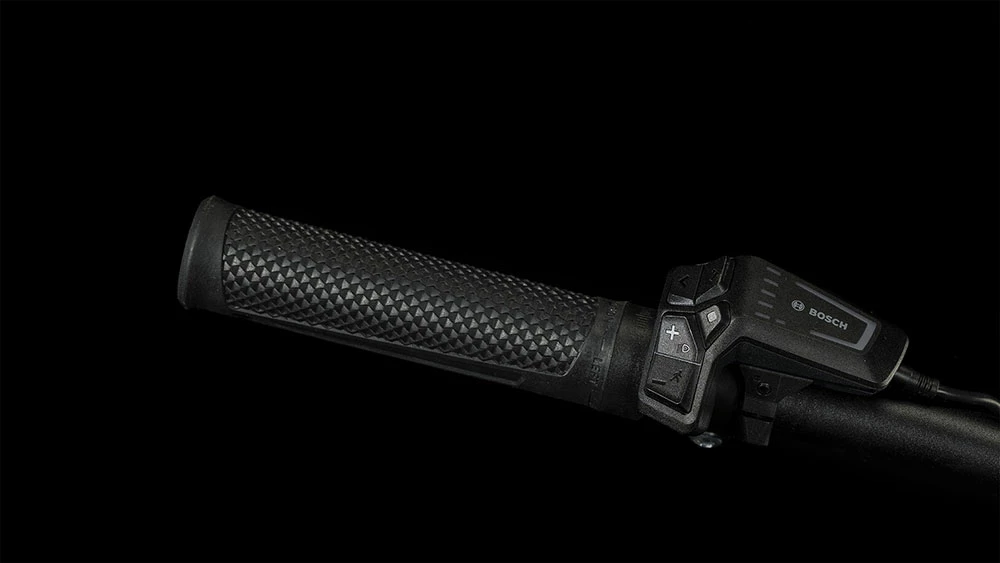 Cube Reaction Hybrid Pro 625 Flashwhite´n´black 5 Cube Reaction Hybrid Pro 625 Flashwhite´n´black – Image 5