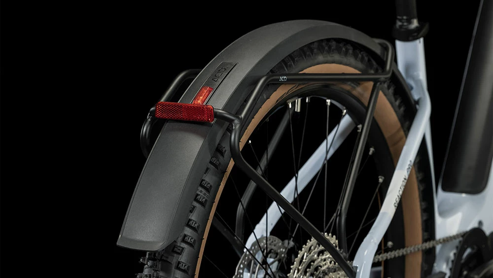 Cube Reaction Hybrid Pro 750 Allroad Easy Entry Flashwhite´n´black 4 Cube Reaction Hybrid Pro 750 Allroad Easy Entry Flashwhite´n´black – Image 4