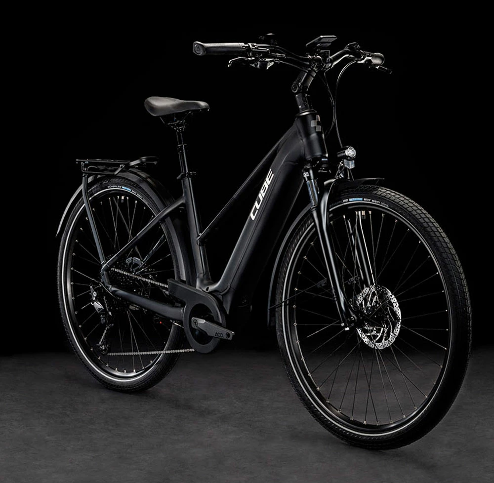 Cube Touring Hybrid Pro 625 Lady Black'n'metal 2 Cube Touring Hybrid Pro 625 Lady Black'n'metal – Image 2