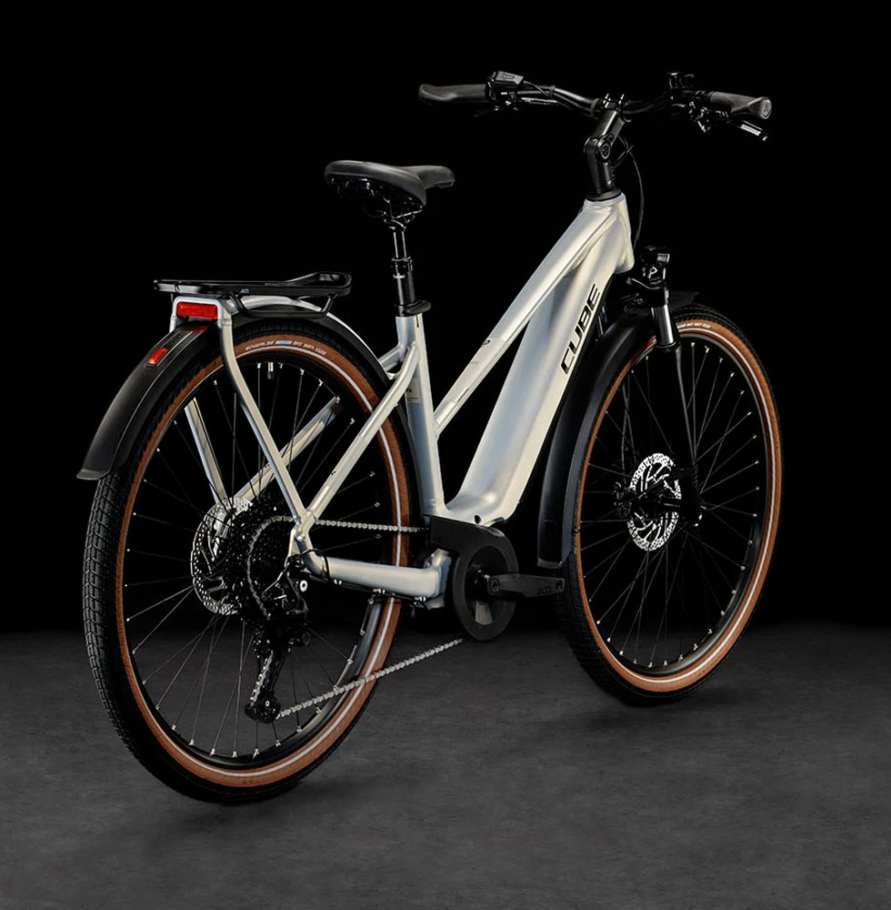 Cube Touring Hybrid Pro 625 Lady Pearlysilver'n'black 2 Cube Touring Hybrid Pro 625 Lady Pearlysilver'n'black – Image 2