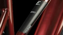 Cube Touring Hybrid EXC 625 Lady Red'n'white 8 Cube Touring Hybrid EXC 625 Lady Red'n'white -Vélo Électrique Soldes cube 631162 20119027 Touring Hybrid EXC 625 Lady red n white 3